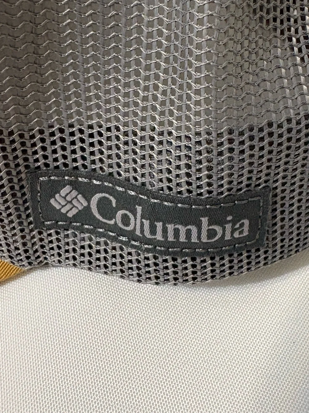 Columbia Mesh Snapback Cap Mens mountain‎ and bear patch Trucker Hat